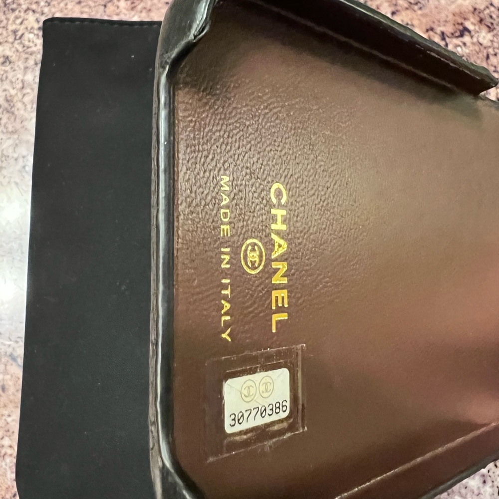 CHANEL Black Quilted Leather Phone Case - Picture 9 of 12